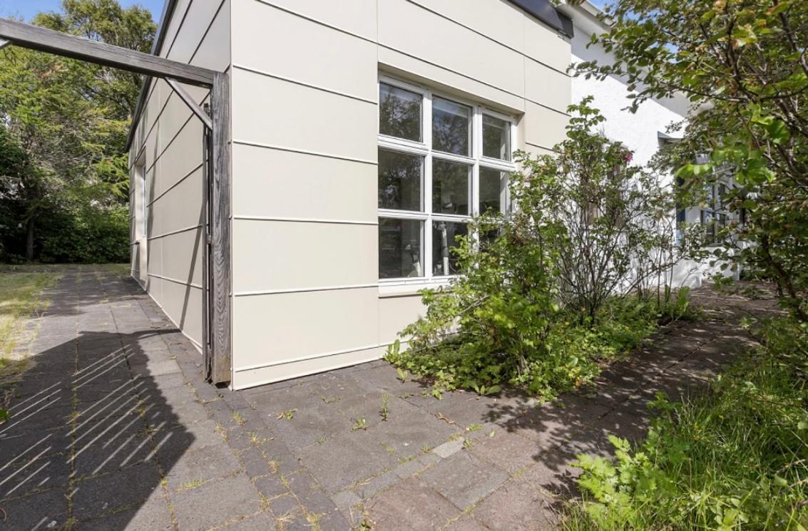 Studio 104- Free Parking Onsite -Private Entrance Reykjavík Exteriör bild